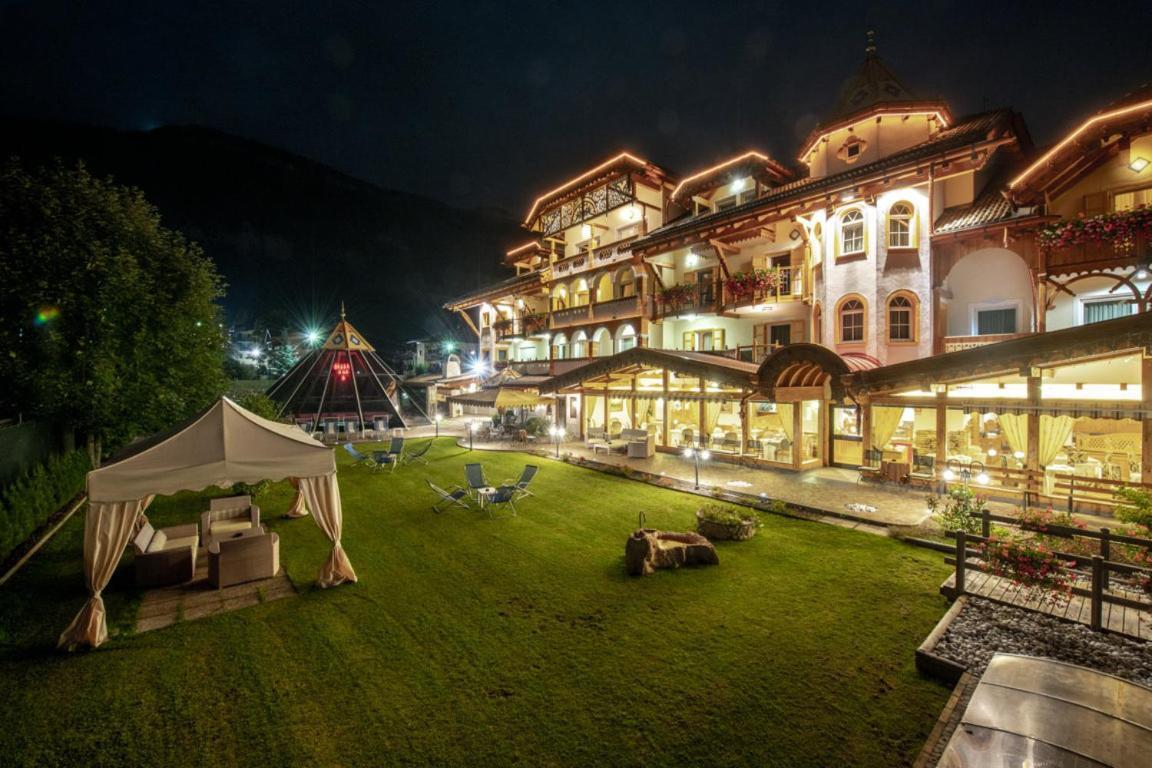 Rene Dolomites Boutique Hotel Pozza di Fassa Eksteriør billede
